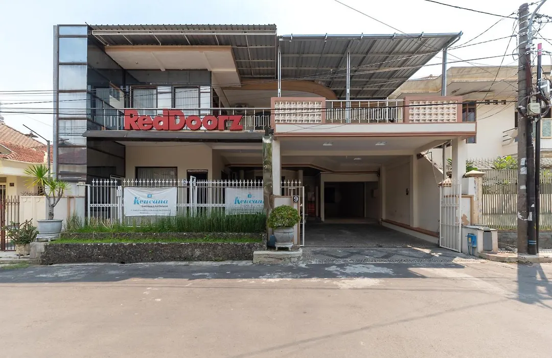 RedDoorz @ Soekarno Hatta Indah-1